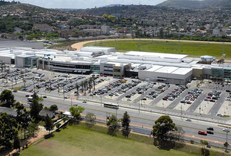 barra shopping sul na Zona Sul de Porto Alegre - Estacionamento com 3.800 vagas