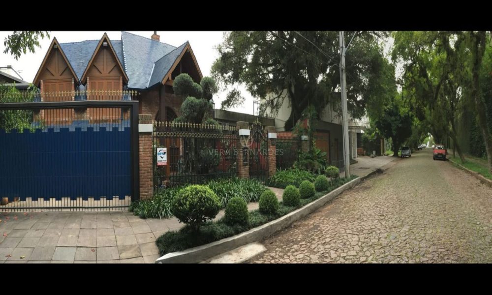 Casa à venda com 4 dormitórios, 470m² e 4 vagas no bairro Vila Assunção, Zona Sul de Porto Alegre - 001