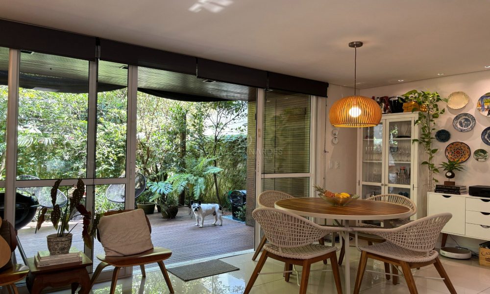 Casa em Condomínio à venda com 3 dormitórios, 170m² e 2 vagas no bairro Ipanema, Zona Sul de Porto Alegre - 001