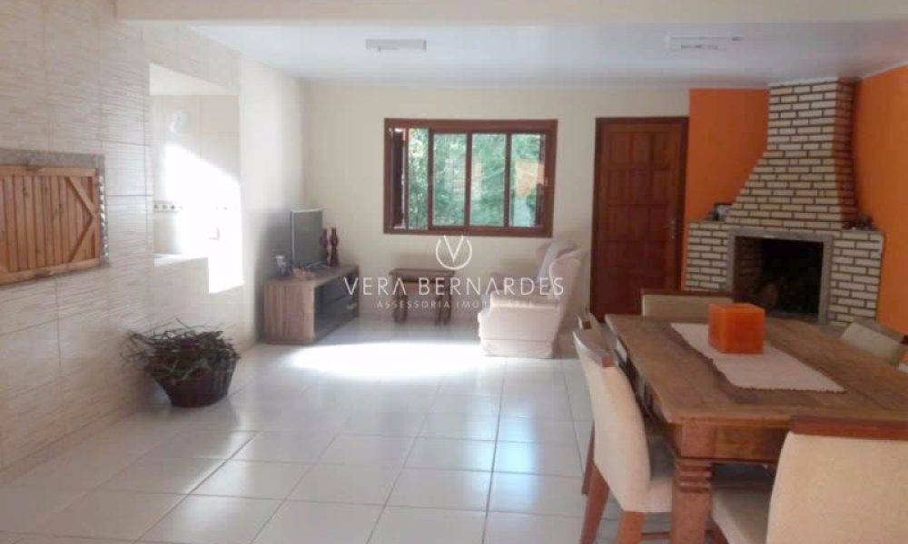 Casa à venda com 3 dormitórios, 277m² e 10 vagas no bairro Ipanema, Zona Sul de Porto Alegre - 001