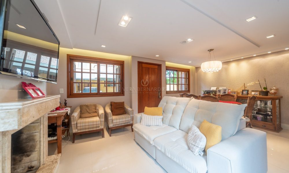Casa em Condomínio à venda com 3 dormitórios, 179m² e 2 vagas no bairro Ipanema, Zona Sul de Porto Alegre - 001