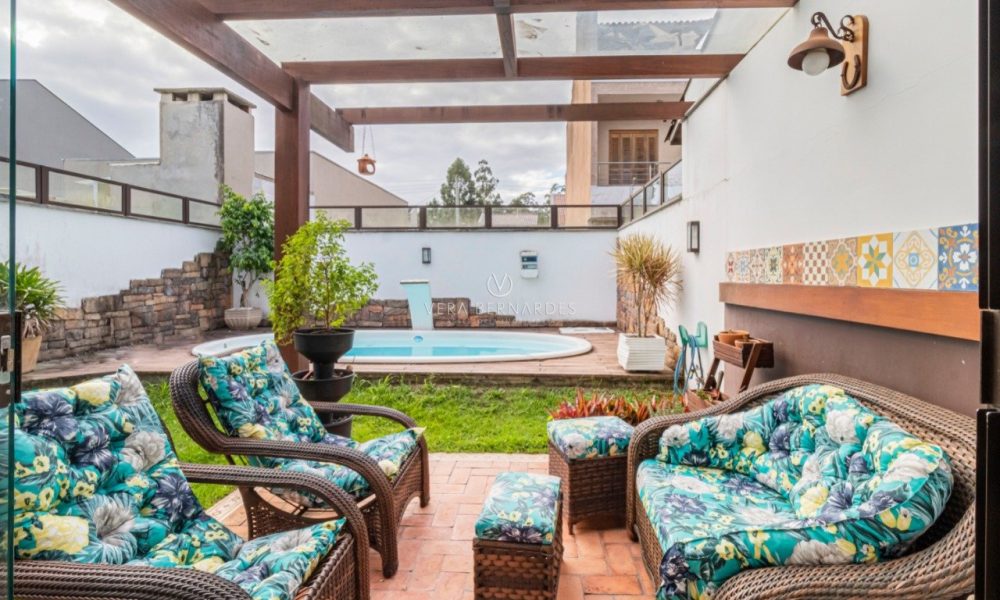 Casa à venda com 3 dormitórios, 113m² e 2 vagas no bairro Hípica, Zona Sul de Porto Alegre - 001