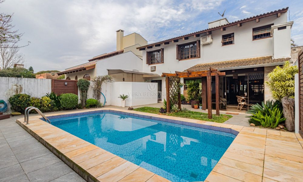 Casa à venda com 4 dormitórios, 238m² e 2 vagas no bairro Ipanema, Zona Sul de Porto Alegre - 001