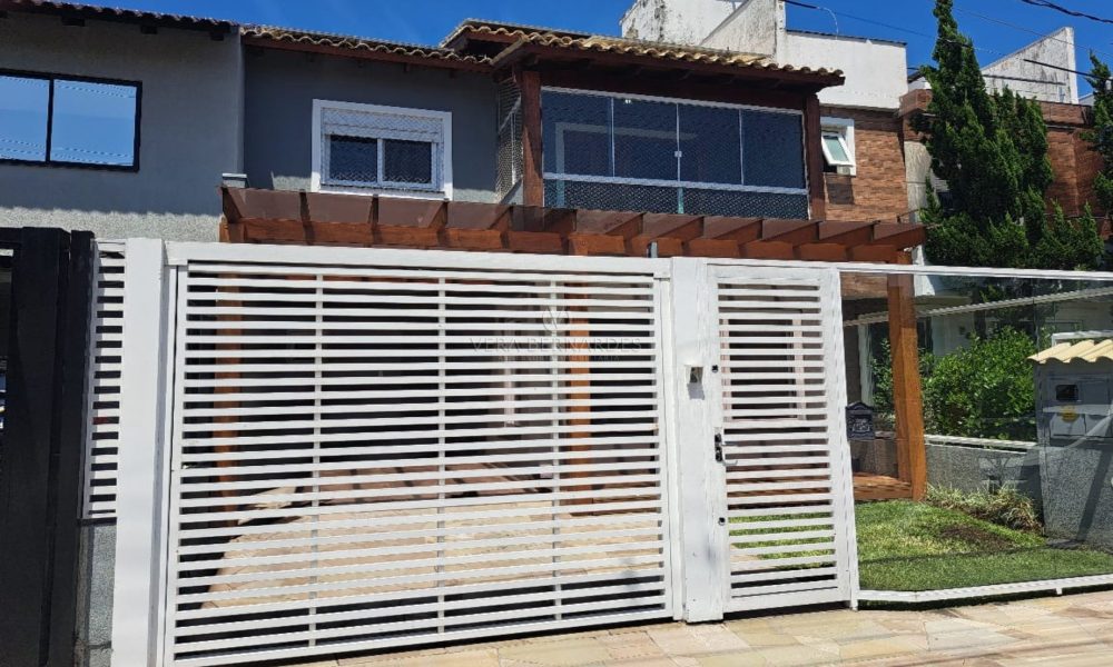 Casa à venda com 3 dormitórios, 150m² e 2 vagas no bairro Hípica, Zona Sul de Porto Alegre - 001