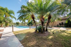 Casa em Condomínio à venda com 3 dormitórios, 450m² e 4 vagas no bairro Terra Ville, Zona Sul de Porto Alegre