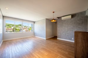 Apartamento à venda com 3 dormitórios, 73m² e 1 vaga no bairro Tristeza, Zona Sul de Porto Alegre