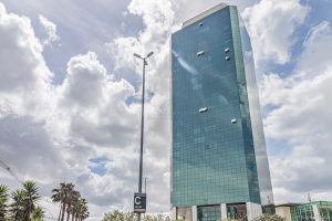 Salas/Conjuntos à venda com 40m² e 1 vaga no bairro Cristal, Zona Sul de Porto Alegre