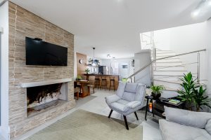 Casa em Condomínio à venda com 3 dormitórios, 166m² e 2 vagas no bairro Ipanema, Zona Sul de Porto Alegre