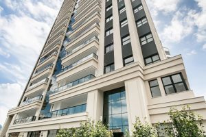 Apartamento à venda com 4 dormitórios, 180m² e 3 vagas no bairro Meia Praia em Itapema