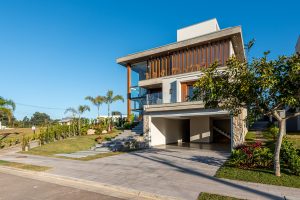 Casa em Condomínio à venda com 4 dormitórios, 400m² e 4 vagas no bairro Alphaville, Zona Sul de Porto Alegre