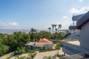 Apartamento à venda com 3 dormitórios, 193m² e 3 vagas no bairro Tristeza, Zona Sul de Porto Alegre