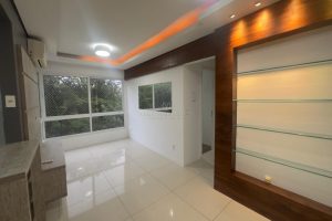 Apartamento à venda com 3 dormitórios, 71m² e 1 vaga no bairro Cavalhada, Zona Sul de Porto Alegre