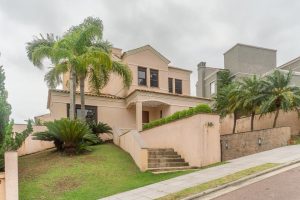 Casa em Condomínio à venda com 4 dormitórios, 540m² e 4 vagas no bairro Alphaville, Zona Sul de Porto Alegre