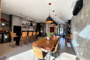 Casa em Condomínio à venda com 3 dormitórios, 165m² e 2 vagas no bairro Hípica, Zona Sul de Porto Alegre