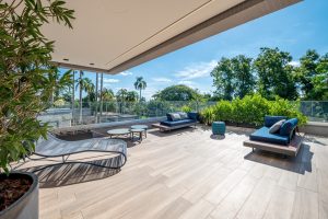 Apartamento Garden à venda com 3 dormitórios, 346m² e 4 vagas no bairro Tristeza, Zona Sul de Porto Alegre