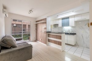 Apartamento à venda com 2 dormitórios, 56m² e 1 vaga no bairro Tristeza, Zona Sul de Porto Alegre