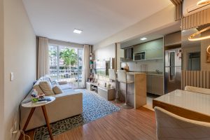 Apartamento à venda com 2 dormitórios, 58m² e 1 vaga no bairro Vila Nova, Zona Sul de Porto Alegre