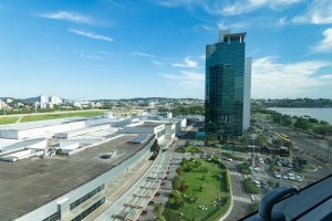 Salas/Conjuntos à venda com 40m² e 1 vaga no bairro Cristal, Zona Sul de Porto Alegre