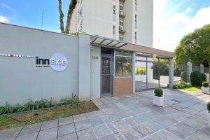 Apartamento à venda com 2 dormitórios, 65m² e 1 vaga no bairro Tristeza, Zona Sul de Porto Alegre