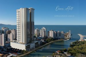 Apartamento Frente Mar  à venda com 3 dormitórios, 154m² e 3 vagas no bairro Meia Praia em Itapema