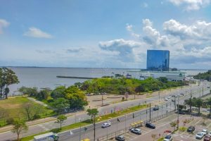 Salas/Conjuntos à venda com 40m² e 1 vaga no bairro Cristal, Zona Sul de Porto Alegre