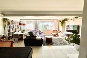 Apartamento à venda com 3 dormitórios, 90m² e 2 vagas no bairro Tristeza, Zona Sul de Porto Alegre