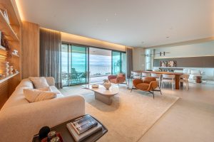 Apartamento à venda com 4 dormitórios, 365m² e 4 vagas no bairro Cristal, Zona Sul de Porto Alegre