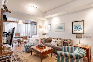 Cobertura à venda com 4 dormitórios, 228m² e 2 vagas no bairro Tristeza, Zona Sul de Porto Alegre