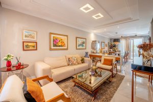 Casa em Condomínio à venda com 3 dormitórios, 201m² e 2 vagas no bairro Hípica, Zona Sul de Porto Alegre
