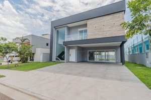Casa em Condomínio à venda com 4 dormitórios, 293m² e 2 vagas no bairro Alphaville, Zona Sul de Porto Alegre