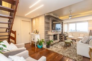 Cobertura à venda com 3 dormitórios, 215m² e 2 vagas no bairro Menino Deus, Zona Central de Porto Alegre