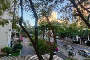 Apartamento à venda com 2 dormitórios, 78m² e 1 vaga no bairro Tristeza, Zona Sul de Porto Alegre