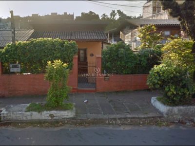 Terreno à venda com 693m² no bairro Cavalhada, Zona Sul de Porto Alegre