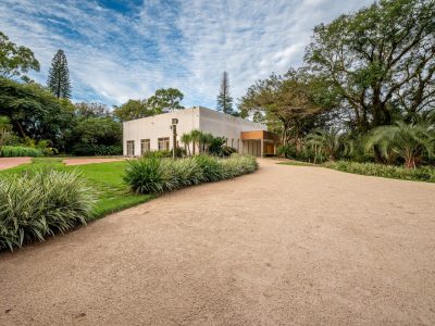 Prédio Comercial à venda com 500m² no bairro Chapéu do Sol, Zona Sul de Porto Alegre