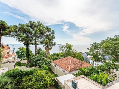 Casa em Condomínio à venda com 3 dormitórios, 397m² e 3 vagas no bairro Vila Conceição, Zona Sul de Porto Alegre