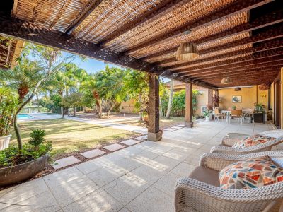 Casa em Condomínio à venda com 3 dormitórios, 450m² e 4 vagas no bairro Terra Ville, Zona Sul de Porto Alegre