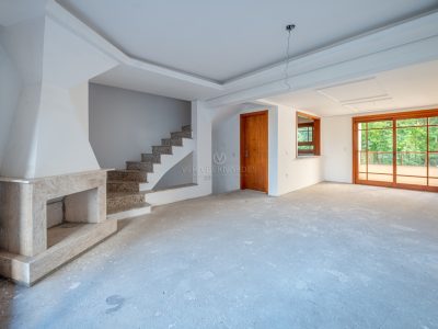 Casa em Condomínio à venda com 3 dormitórios, 232m² e 2 vagas no bairro Jardim Isabel, Zona Sul de Porto Alegre