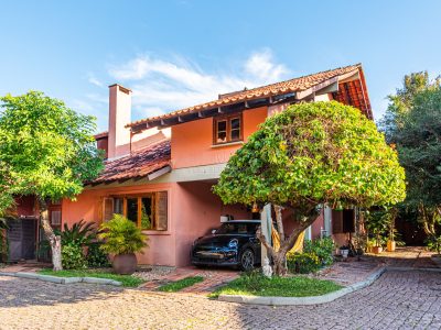 Casa em Condomínio à venda com 3 dormitórios, 188m² e 2 vagas no bairro Ipanema, Zona Sul de Porto Alegre