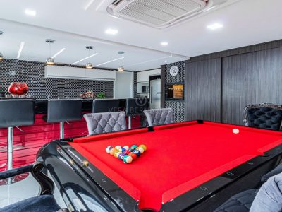 Duplex à venda com 3 dormitórios, 129m² e 3 vagas no bairro Cristal em Porto Alegre