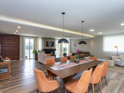 Casa em Condomínio à venda com 4 dormitórios, 337m² e 4 vagas no bairro Alphaville, Zona Sul de Porto Alegre