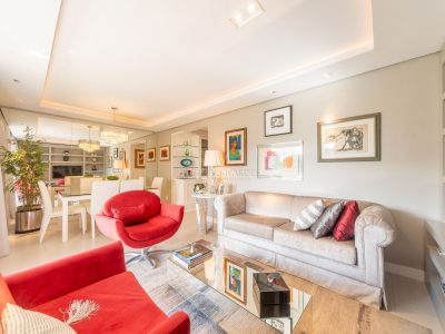 Apartamento à venda com 3 dormitórios, 107m² e 2 vagas no bairro Menino Deus em Porto Alegre