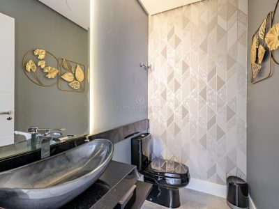 Casa em Condomínio à venda com 5 dormitórios, 470m² e 4 vagas no bairro Terra Ville, Zona Sul de Porto Alegre