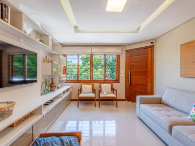 Casa em Condomínio à venda com 3 dormitórios, 172m² e 2 vagas no bairro Nonoai, Zona Sul de Porto Alegre