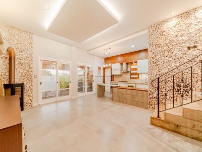 Casa à venda com 3 dormitórios, 156m² e 2 vagas no bairro Ipanema, Zona Sul de Porto Alegre