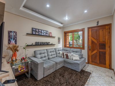 Casa em Condomínio à venda com 3 dormitórios, 137m² e 1 vaga no bairro Ipanema, Zona Sul de Porto Alegre