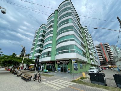 Apartamento à venda com 4 dormitórios, 200m² e 2 vagas no bairro Meia Praia em Itapema