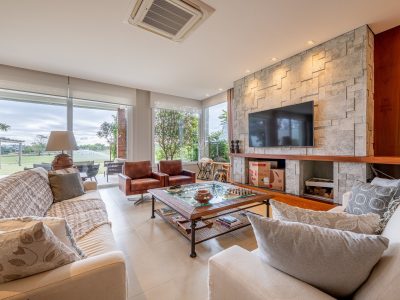 Casa em Condomínio à venda com 4 dormitórios, 457m² e 3 vagas no bairro Terra Ville, Zona Sul de Porto Alegre