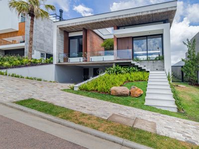Casa em Condomínio à venda com 4 dormitórios, 300m² e 2 vagas no bairro Alphaville, Zona Sul de Porto Alegre