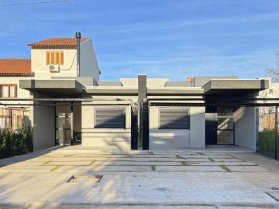 Casa Térrea à venda com 2 dormitórios, 90m² e 2 vagas no bairro Hípica, Zona Sul de Porto Alegre