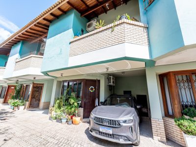 Casa em Condomínio à venda com 3 dormitórios, 135m² e 1 vaga no bairro Ipanema, Zona Sul de Porto Alegre